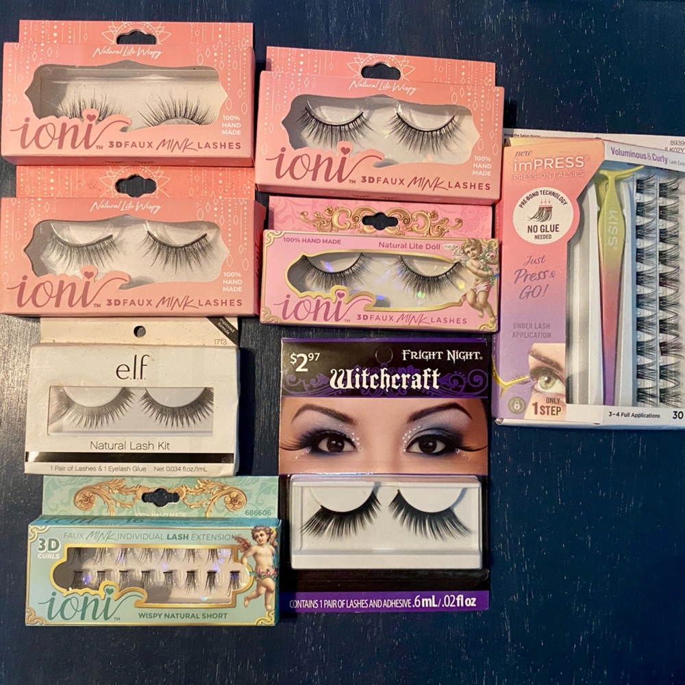 Bundle of an Assortment of false eyelashes- NEW